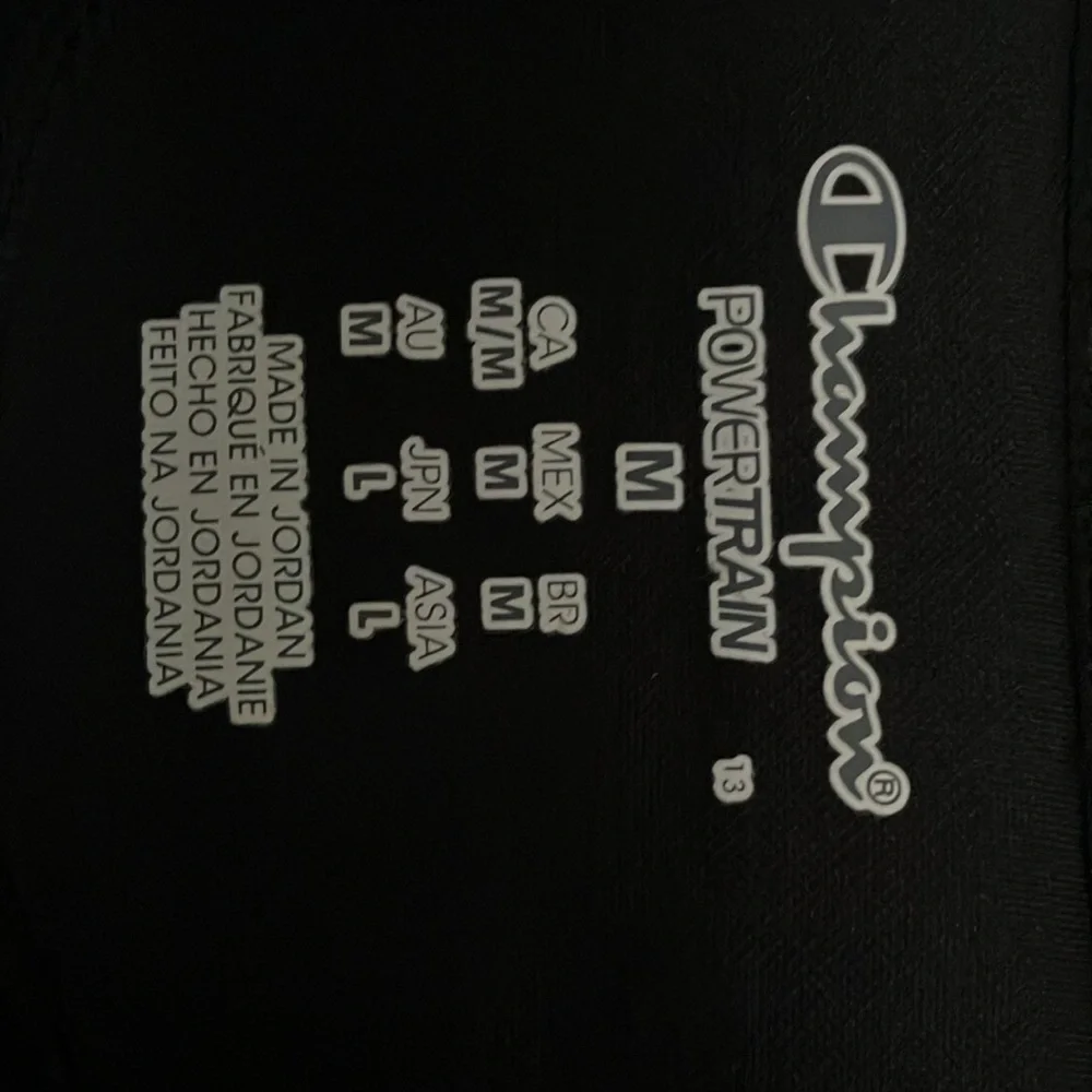 EUC FBI black fleece jacket, 2 pockets, zip up, FBI logo size Medium, black - Picture 3 of 3